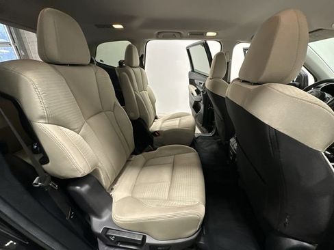 Used 2023 Subaru Ascent Premium w/ Convenience Package image 23