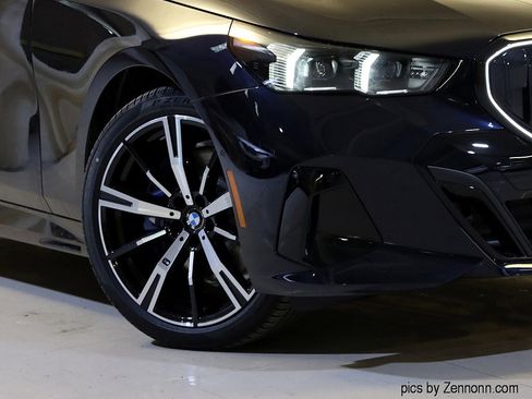 New 2026 BMW 530i xDrive w/ M Sport Package image 3