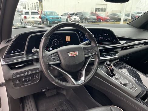 Used 2021 Cadillac Escalade ESV Sport image 16