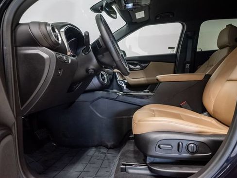 Used 2020 Chevrolet Blazer Premier w/ LPO, Floor Liner Package FWD image 11