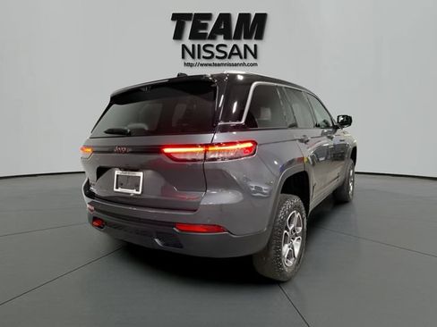 Used 2022 Jeep Grand Cherokee Trailhawk w/ Luxury Tech Group III AWD/4WD image 7