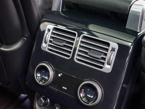 Used 2019 Land Rover Range Rover Supercharged image 27