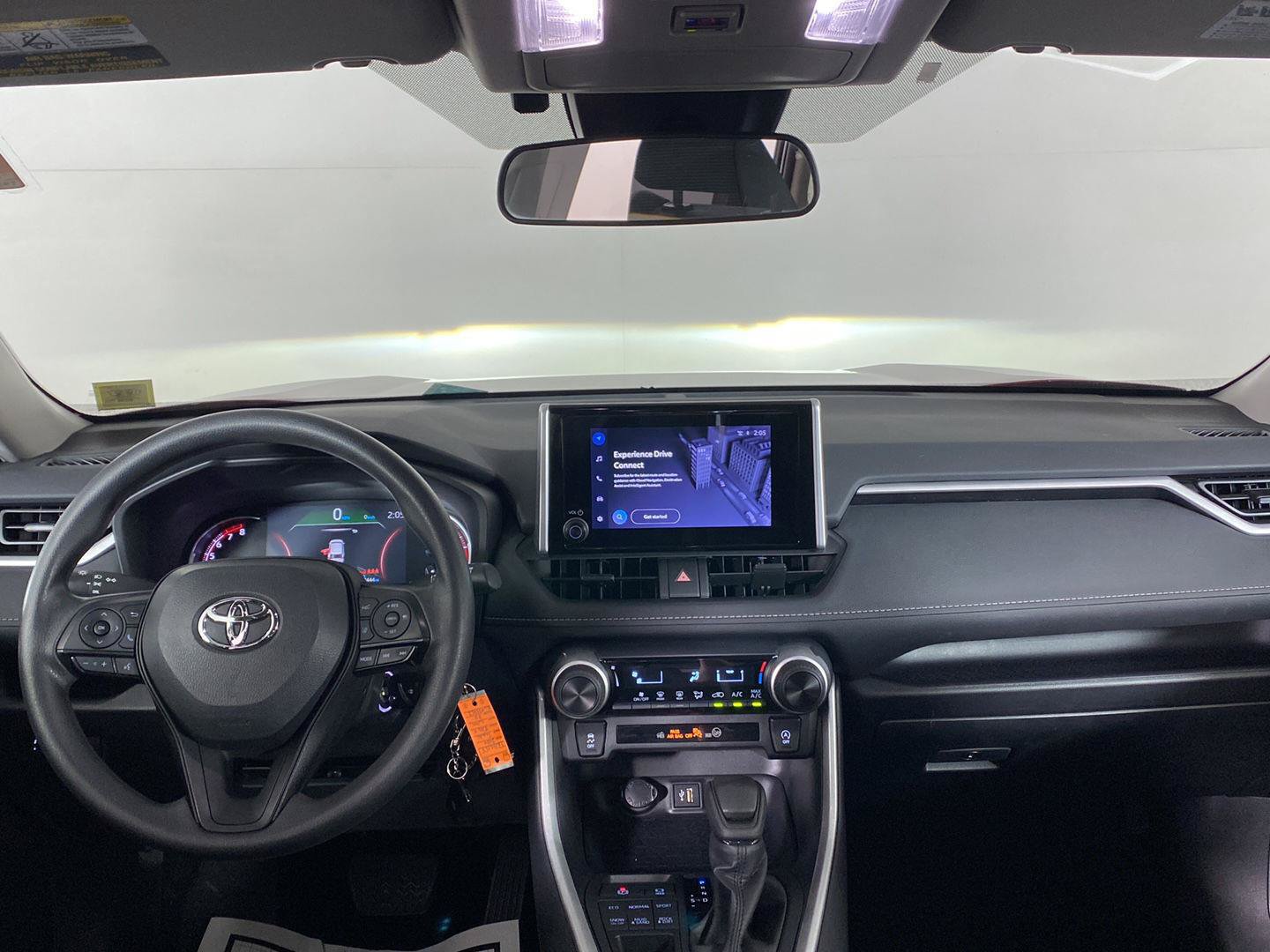 Used 2024 Toyota RAV4 LE AWD/4WD image 23