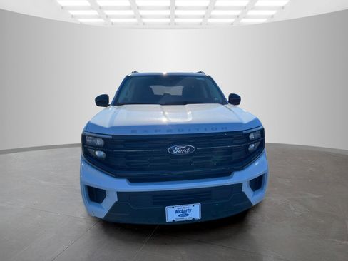 New 2026 Ford Expedition Active image 2