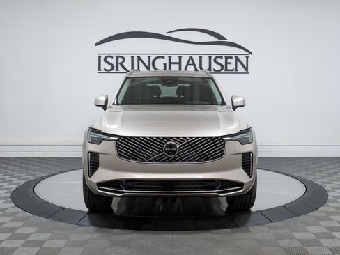 New 2026 Volvo XC90 B6 Plus image 2