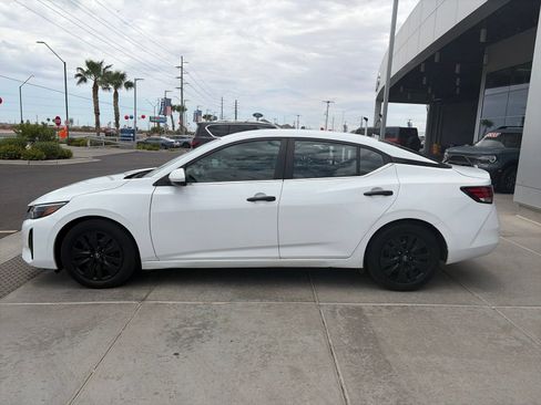 Used 2024 Nissan Sentra S FWD image 2
