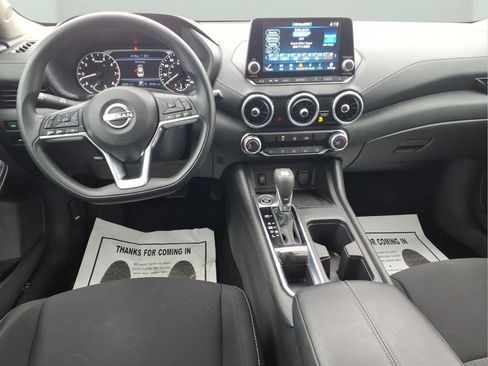 Used 2024 Nissan Sentra SV FWD image 9