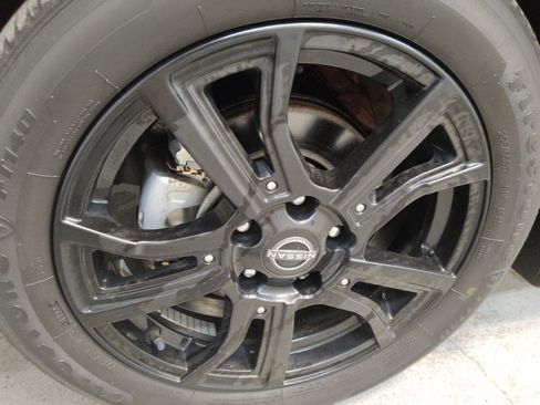 Used 2022 Nissan Kicks SR w/ Interior Electronics Package FWD image 31