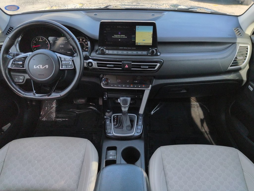 Used 2023 Kia Seltos SX w/ SX Sunroof Package AWD/4WD image 15