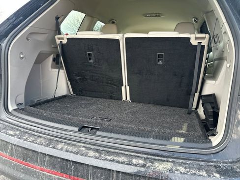 Used 2023 Volkswagen Atlas SE w/ Black Wheel Package image 15