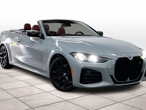 Used 2025 BMW 440i xDrive Convertible w/ Premium Package image 2