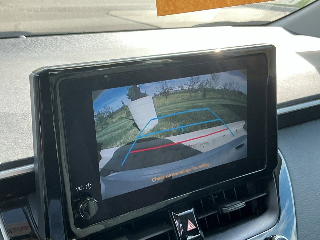 Used 2025 Toyota Corolla LE FWD image 26