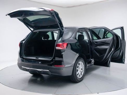 Used 2024 Chevrolet Equinox LT w/ LPO, Floor Liner Package image 21