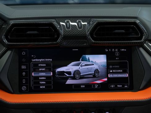 Used 2025 Lamborghini Urus SE AWD/4WD image 69