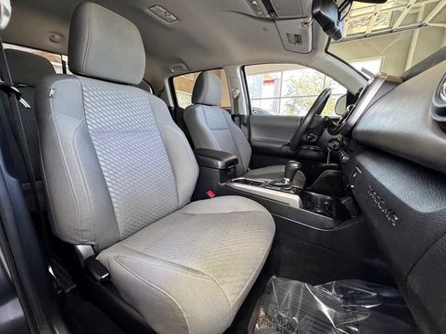 Certified 2021 Toyota Tacoma SR5 w/ Technology Package AWD/4WD image 54