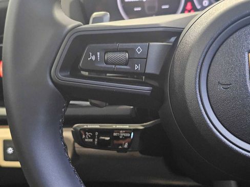 New 2025 Porsche Panamera 4 image 28