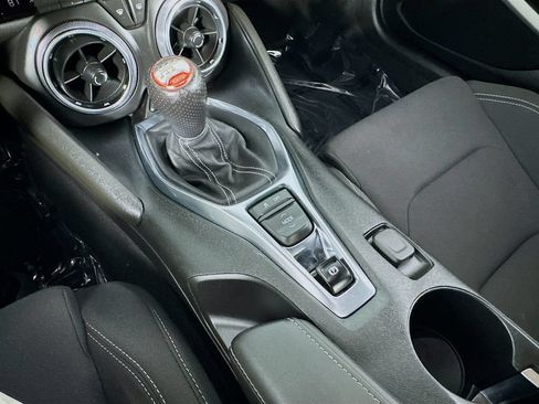 Used 2021 Chevrolet Camaro SS RWD image 18