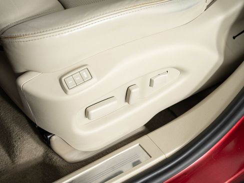 Used 2013 Cadillac SRX Luxury w/ Driver Awareness Package image 16