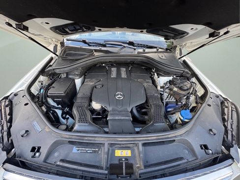 Used 2017 Mercedes-Benz GLS 450 4MATIC image 11