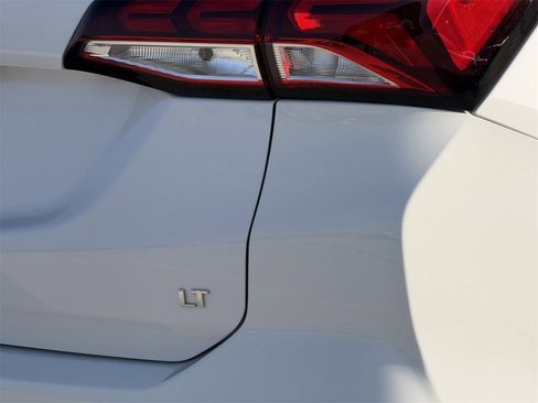 Certified 2024 Chevrolet Equinox LT image 7