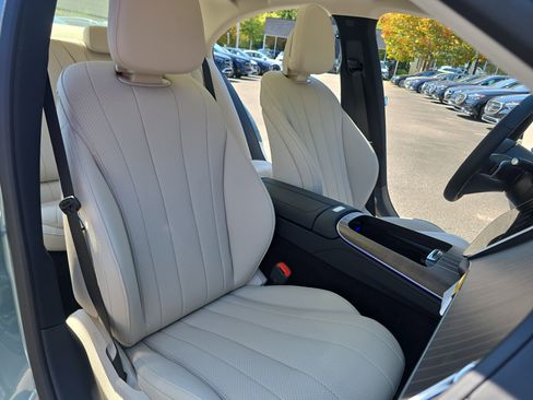 New 2026 Mercedes-Benz E 350 4MATIC Sedan image 10