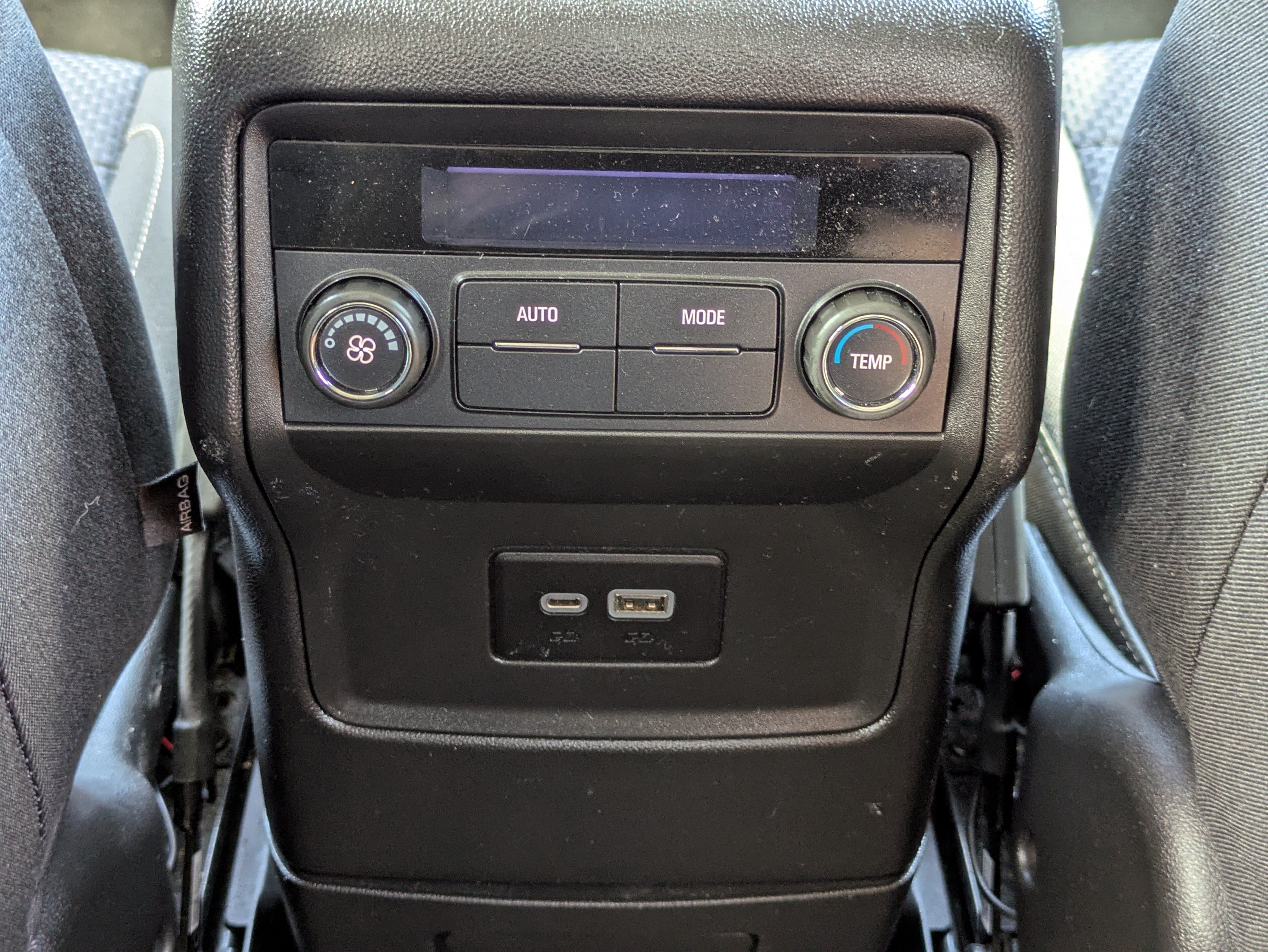 Used 2023 GMC Acadia SLE FWD image 32