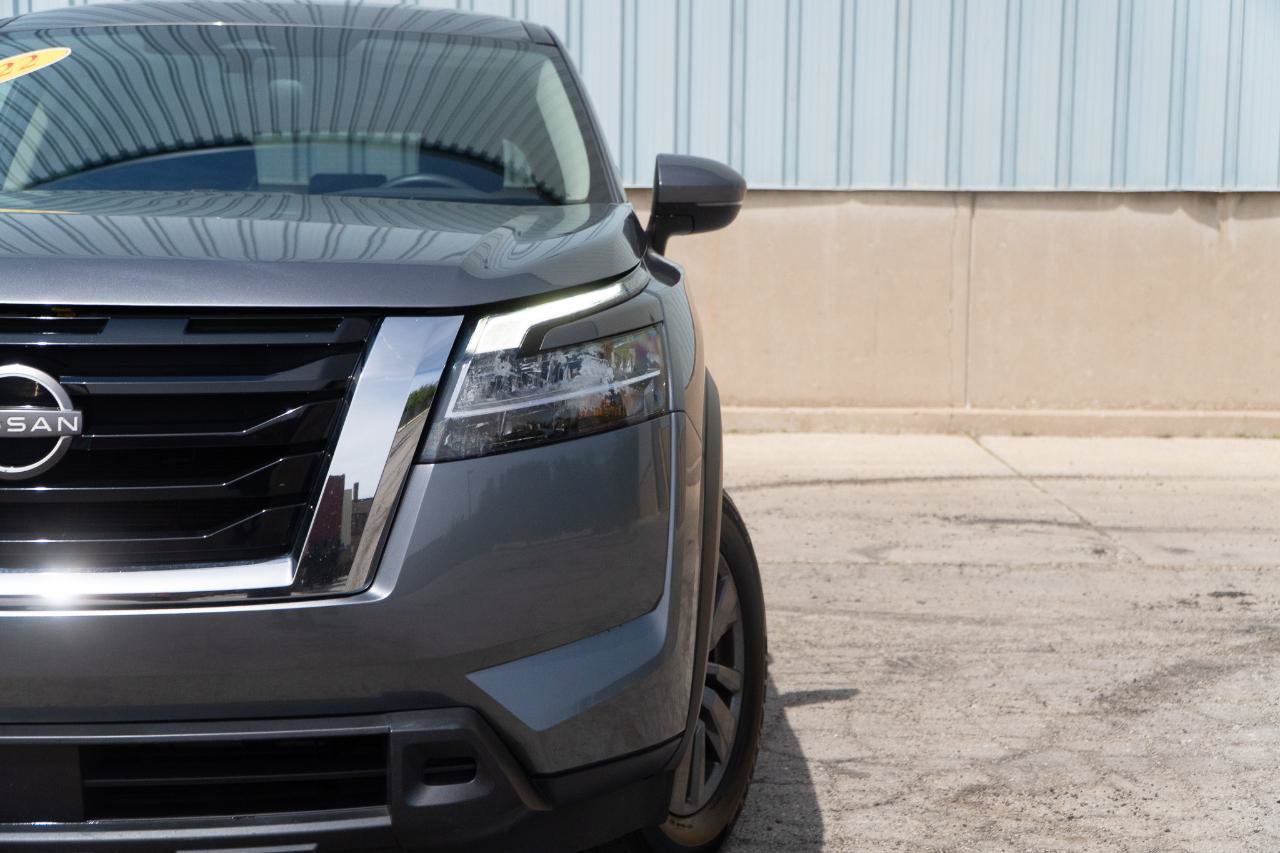 Used 2022 Nissan Pathfinder S AWD/4WD image 2