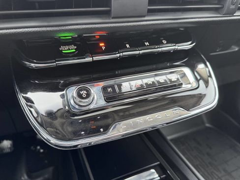 Used 2024 Lincoln Corsair Reserve w/ Equipment Group 201A image 15