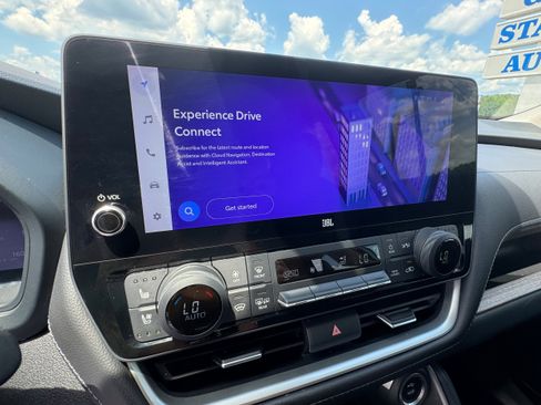 Used 2024 Toyota Grand Highlander Limited image 22