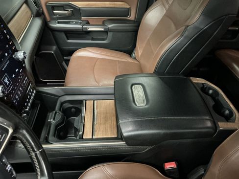 Used 2020 RAM 2500 Limited w/ Cold Weather Group image 27