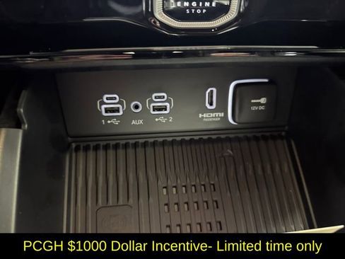 New 2026 Jeep Grand Cherokee Summit image 17