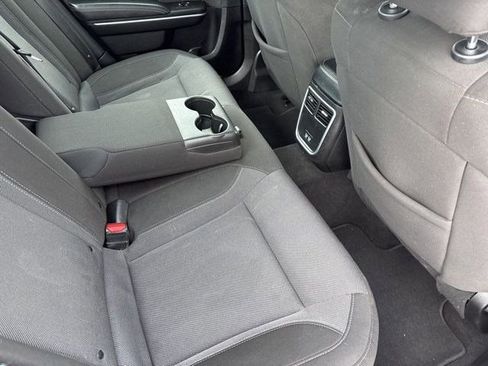 Used 2022 Dodge Charger SXT image 34