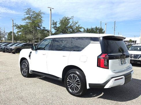Used 2026 Nissan Armada SL RWD image 2