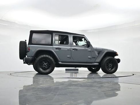 Used 2024 Jeep Wrangler Willys image 34