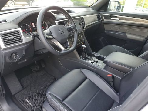 Used 2021 Volkswagen Atlas Cross Sport SE AWD/4WD image 21