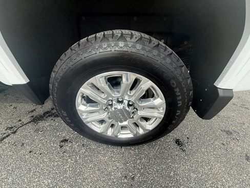 Used 2021 GMC Sierra 3500 Denali w/ Denali Ultimate Package image 18