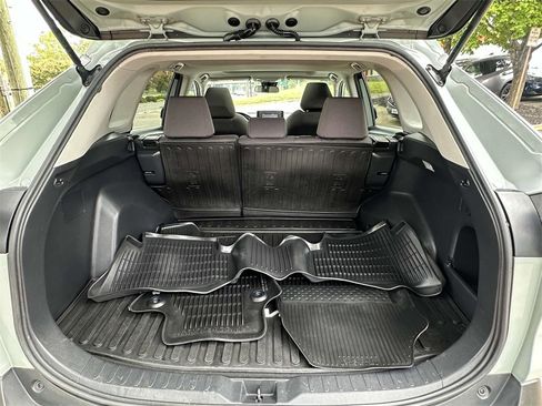 Used 2019 Toyota RAV4 XLE image 31
