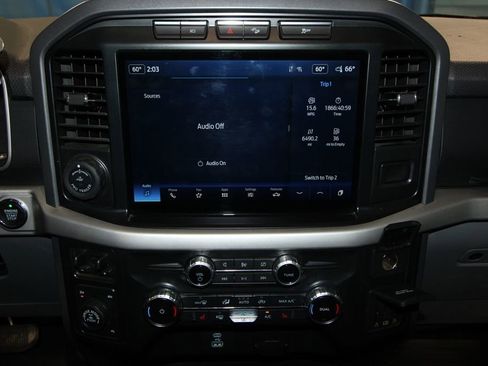 Used 2022 Ford F150 XLT w/ Equipment Group 302A High image 17