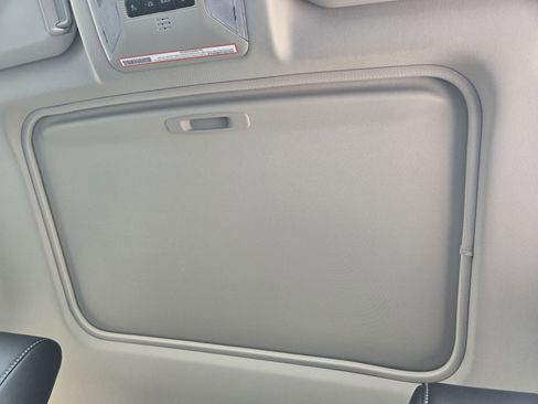 Used 2024 Toyota RAV4 XLE Premium image 28