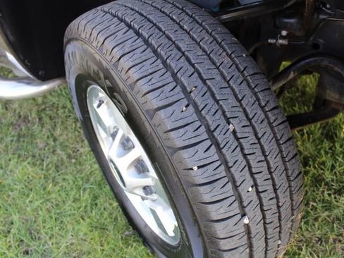 Used 2011 Chevrolet Silverado 2500 LT w/ Interior Plus Package image 14