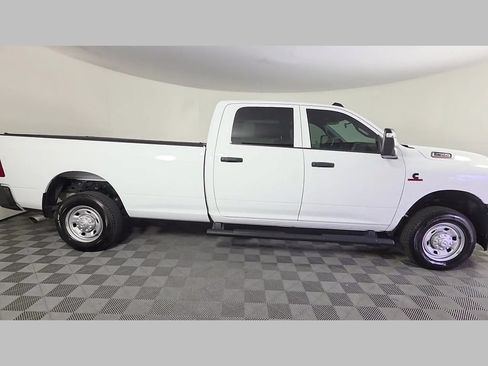 Used 2024 RAM 2500 Tradesman AWD/4WD image 37