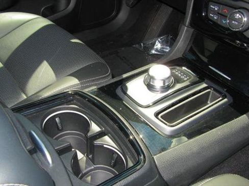 Certified 2023 Chrysler 300 S w/ Comfort Group RWD image 15