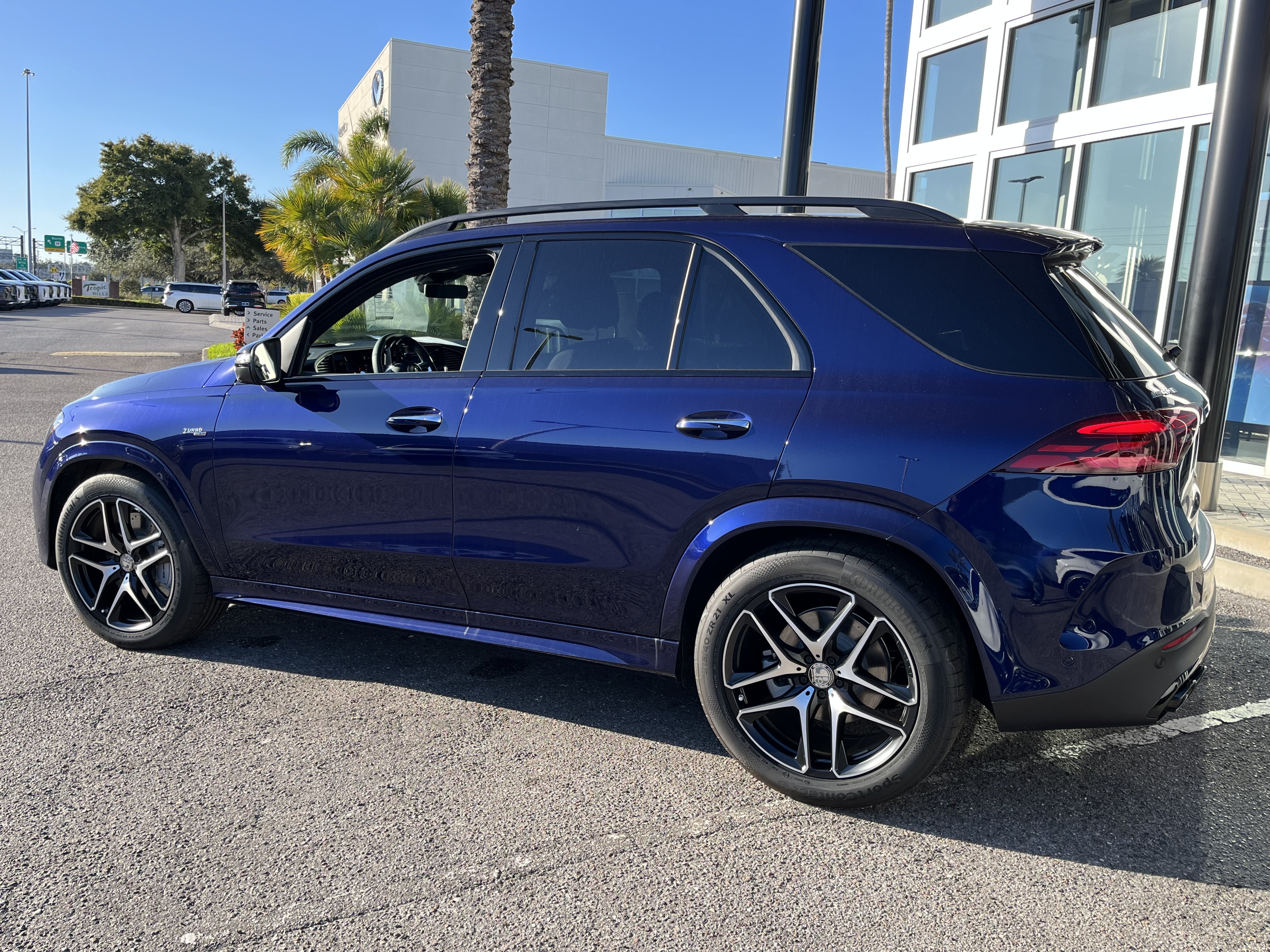 New 2026 Mercedes-Benz GLE 53 AMG 4MATIC image 4