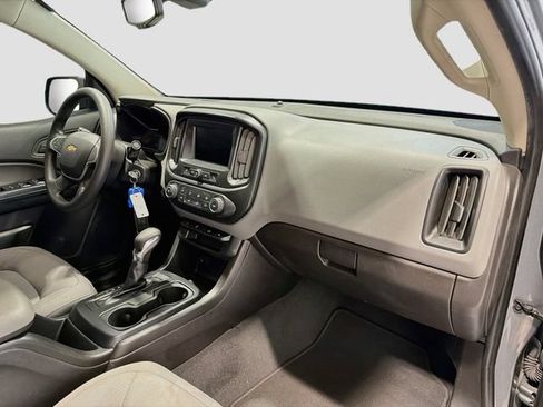 Used 2022 Chevrolet Colorado W/T w/ Custom Special Edition AWD/4WD image 23
