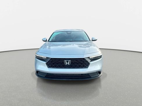 Certified 2023 Honda Accord LX image 3