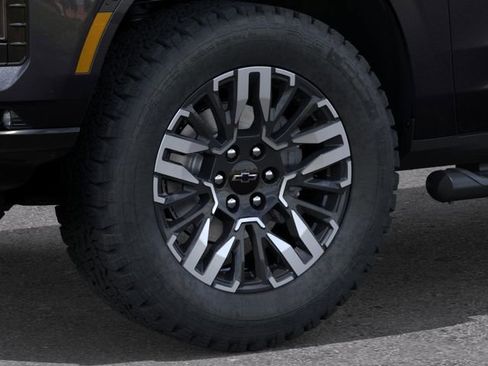 New 2026 Chevrolet Tahoe Z71 w/ Comfort Package AWD/4WD image 9