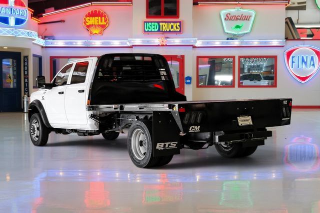 Used 2024 RAM 5500 Tradesman w/ Chrome Appearance Group AWD/4WD image 5