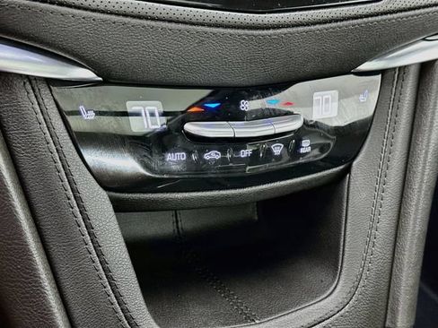 New 2025 Cadillac XT6 Luxury AWD/4WD image 15