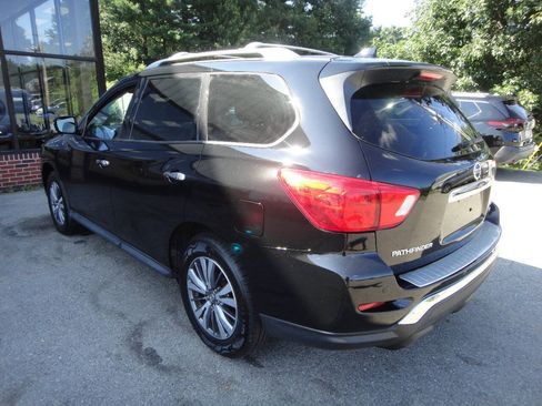 Used 2020 Nissan Pathfinder SL AWD/4WD image 6
