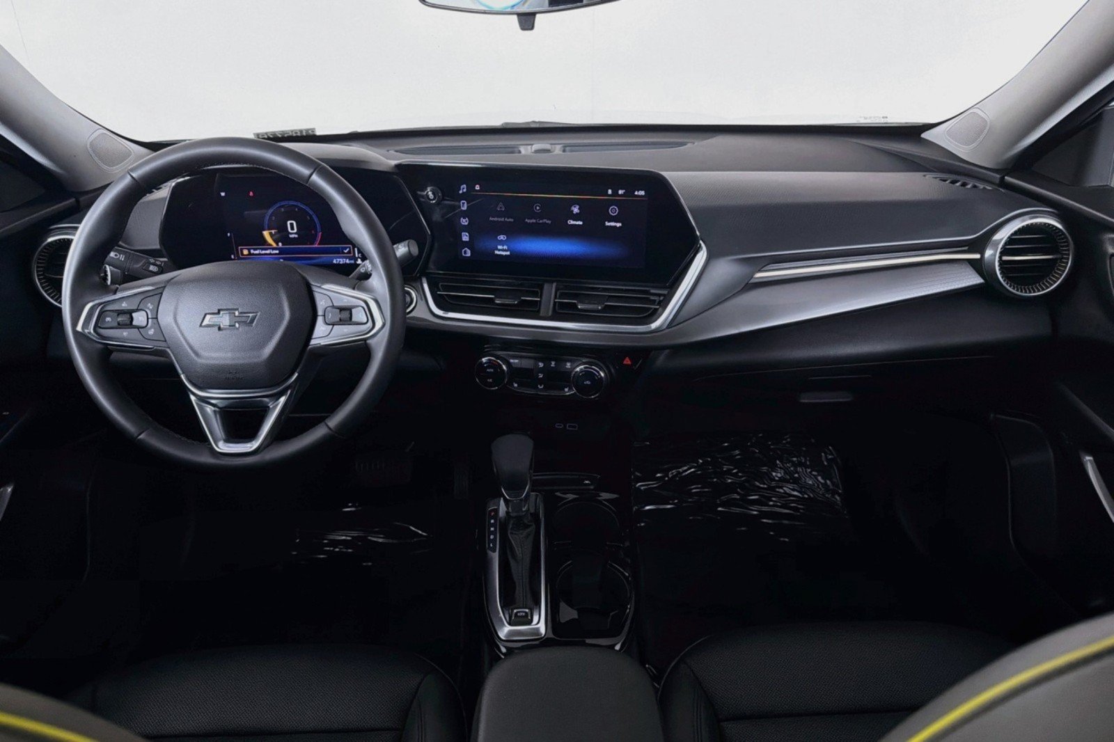 Used 2024 Chevrolet Trax ACTIV w/ Sunroof Package FWD image 4